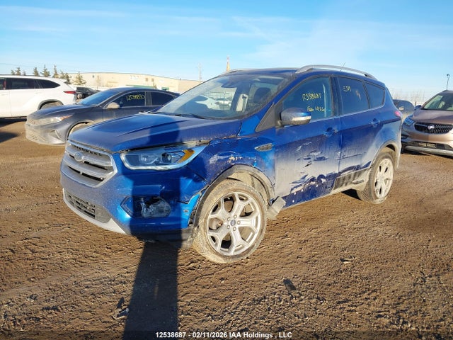 1FMCU9J93HUA34579 Ford Escape Titanium
