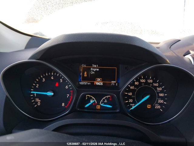 1FMCU9J93HUA34579 Ford Escape Titanium