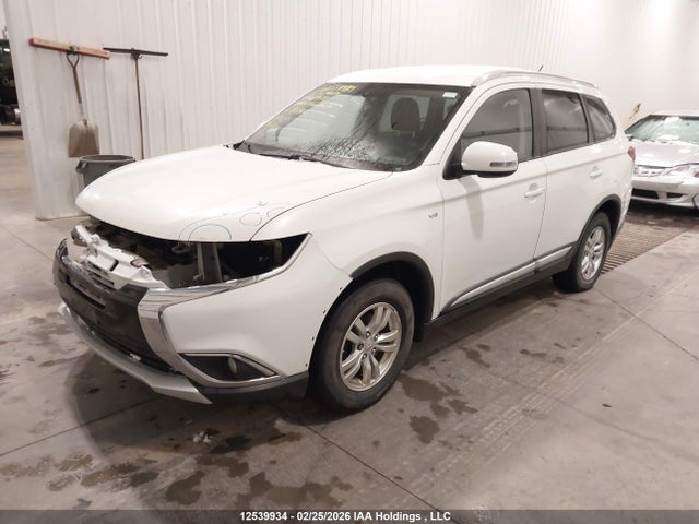 JA4JZ3AX6GZ601971 Mitsubishi Outlander Se