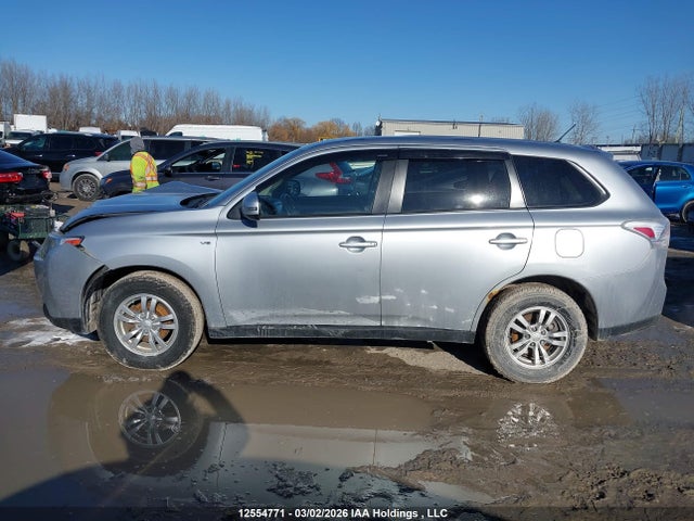 JA4JZ3AX5EZ600520 Mitsubishi Outlander Se
