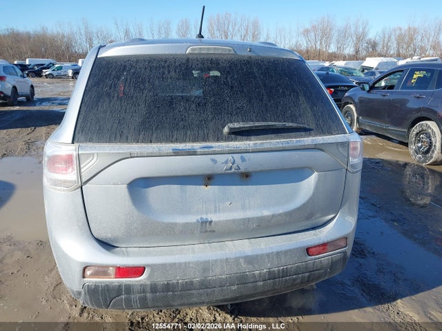JA4JZ3AX5EZ600520 Mitsubishi Outlander Se