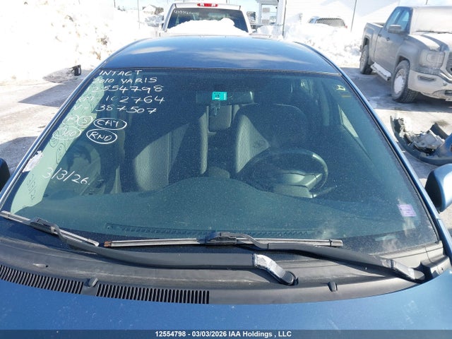 12554798 :رقم المزاد ، JTDBT4K31A1387507 vin ، 2010 Toyota Yaris مزاد بيع