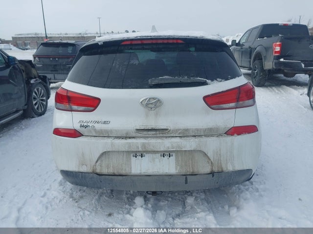 KMHH35LE1JU073205 Hyundai Elantra Gt Gl