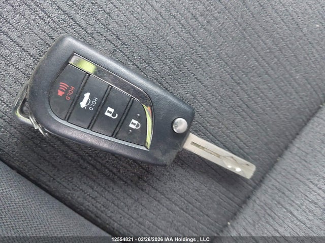 4T1C11AK4NU660361 Toyota CAMRY LE