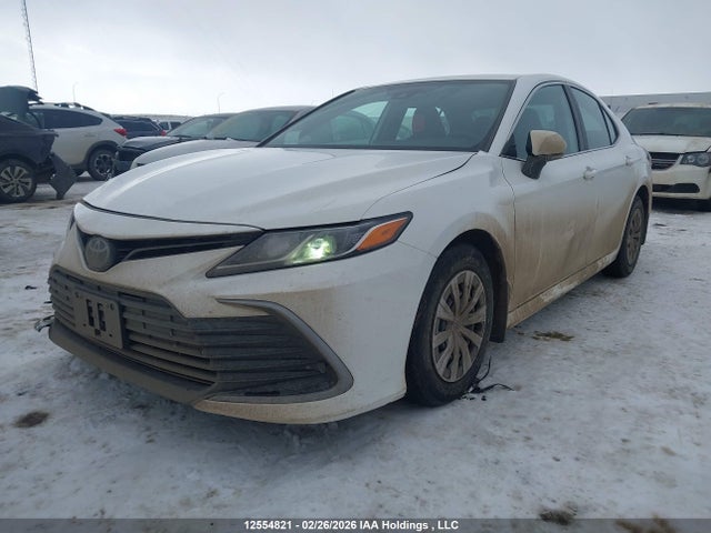 4T1C11AK4NU660361 Toyota CAMRY LE