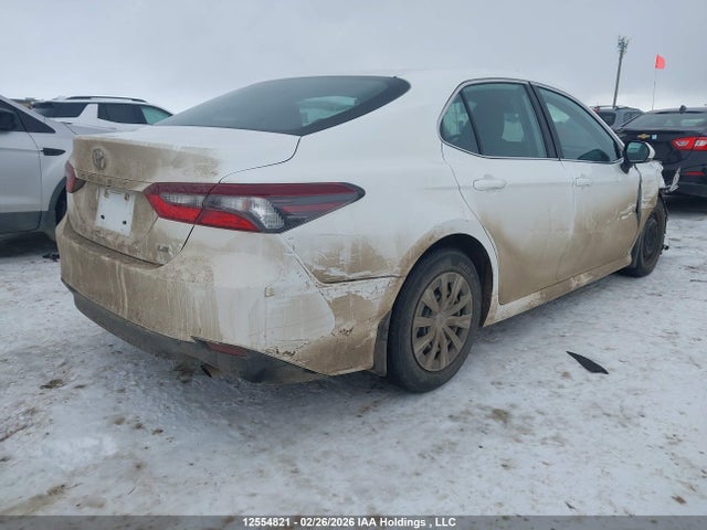 4T1C11AK4NU660361 Toyota CAMRY LE