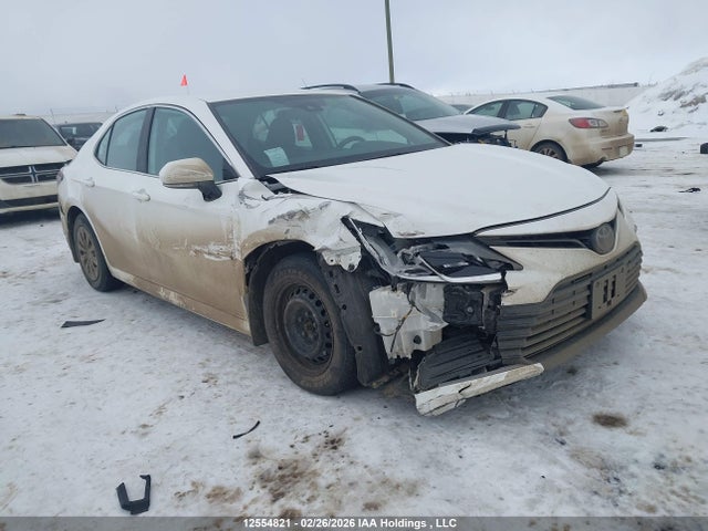 4T1C11AK4NU660361 Toyota CAMRY LE