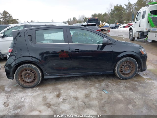 1G1JD6SH1J4134372 Chevrolet SONIC LT