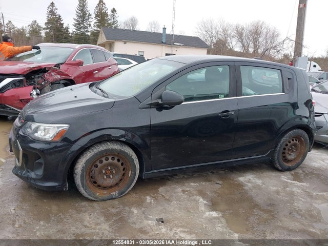 1G1JD6SH1J4134372 Chevrolet SONIC LT