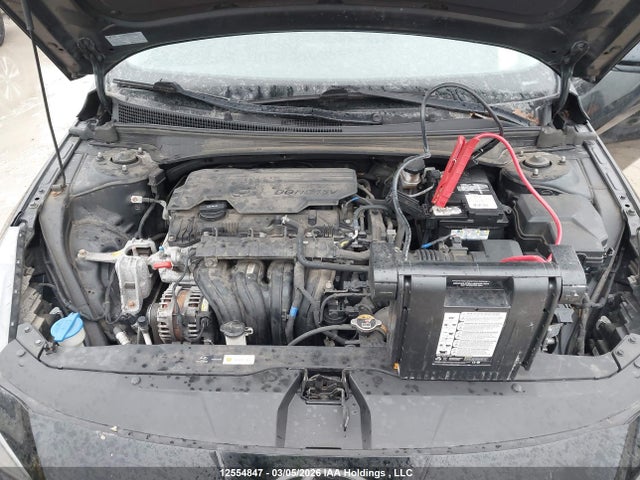 KMHLM4AG3MU112130 Hyundai Elantra Preferred Ivt