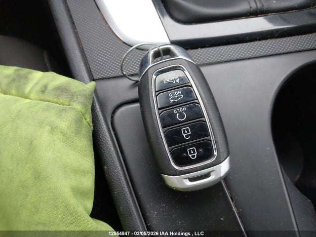 KMHLM4AG3MU112130 Hyundai Elantra Preferred Ivt