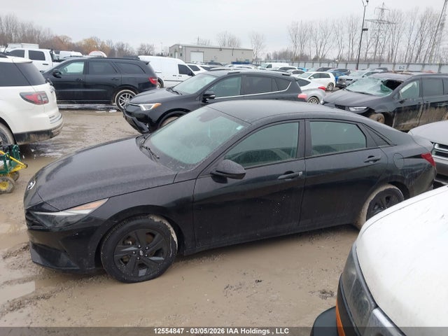 KMHLM4AG3MU112130 Hyundai Elantra Preferred Ivt