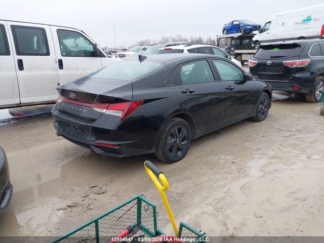 KMHLM4AG3MU112130 Hyundai Elantra Preferred Ivt