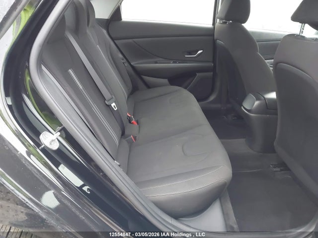 KMHLM4AG3MU112130 Hyundai Elantra Preferred Ivt