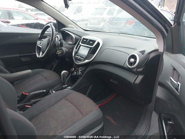 1G1JD6SH6H4129386 Chevrolet SONIC LT