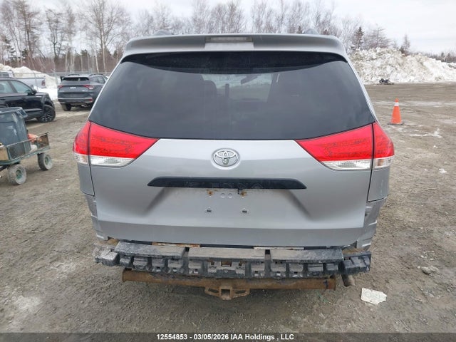 12554853 :رقم المزاد ، 5TDZK3DC1CS195650 vin ، 2012 Toyota Sienna V6 7 Passenger مزاد بيع