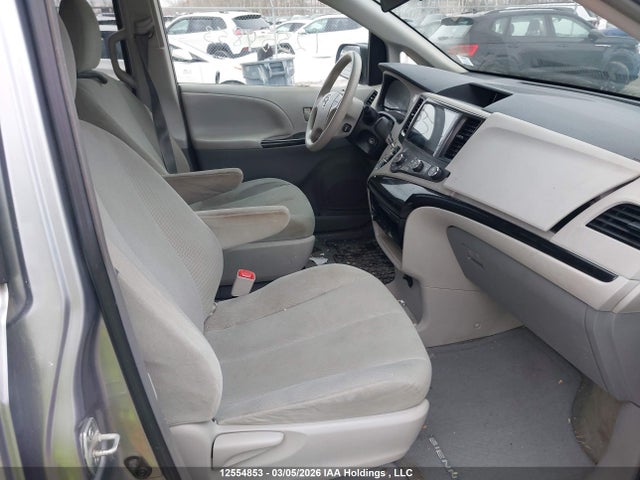 12554853 :رقم المزاد ، 5TDZK3DC1CS195650 vin ، 2012 Toyota Sienna V6 7 Passenger مزاد بيع