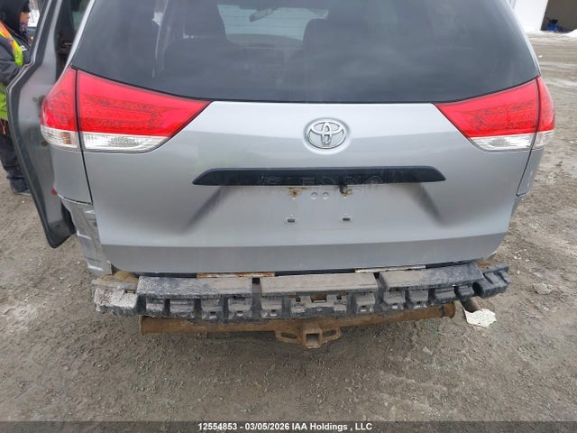 12554853 :رقم المزاد ، 5TDZK3DC1CS195650 vin ، 2012 Toyota Sienna V6 7 Passenger مزاد بيع
