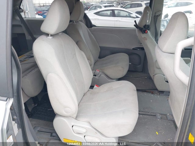 12554853 :رقم المزاد ، 5TDZK3DC1CS195650 vin ، 2012 Toyota Sienna V6 7 Passenger مزاد بيع