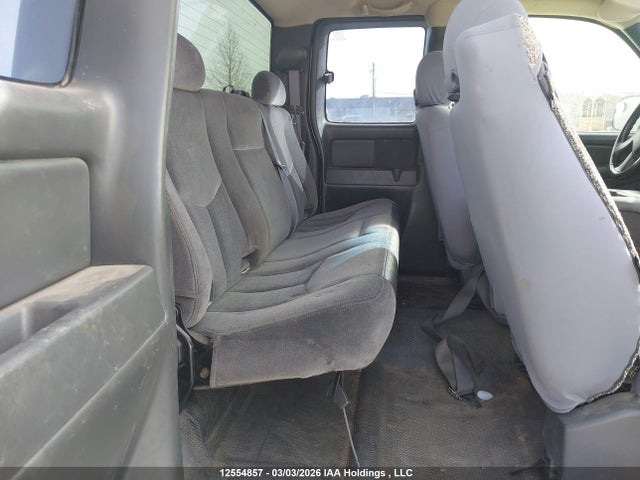 12554857 :رقم المزاد ، 1GTHK29U96E176653 vin ، 2006 Gmc Sierra K2500 Heavy Duty مزاد بيع