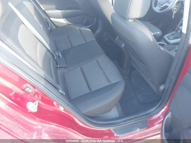 KMHD84LF5JU570552 Hyundai ELANTRA GL