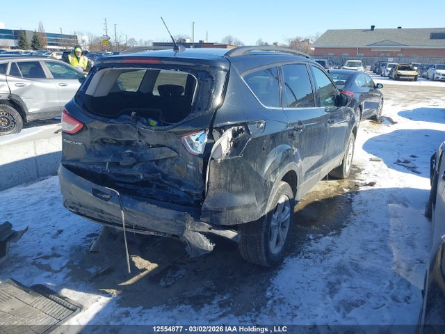 2014 Ford Escape Se მანქანა იყიდება აუქციონზე, vin: 1FMCU9G90EUC48111, აუქციონის ნომერი: 12554877