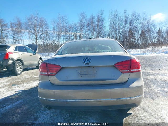 1VWAV7A32FC093213 Volkswagen Passat 2.0 Tdi Trendline