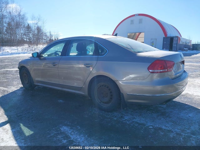 1VWAV7A32FC093213 Volkswagen Passat 2.0 Tdi Trendline