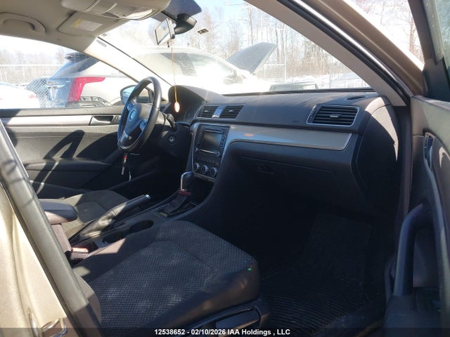 1VWAV7A32FC093213 Volkswagen Passat 2.0 Tdi Trendline
