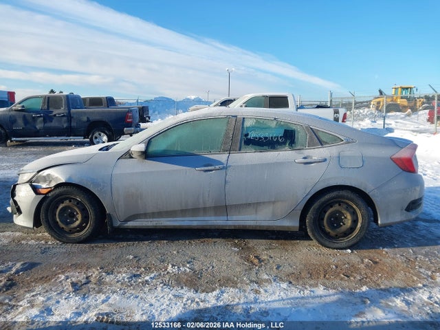 Honda CIVIC SE 2018 2HGFC2F66JH038971 Image 14