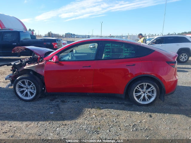 7SAYGAEE2PF669331 Tesla Model Y Long Range