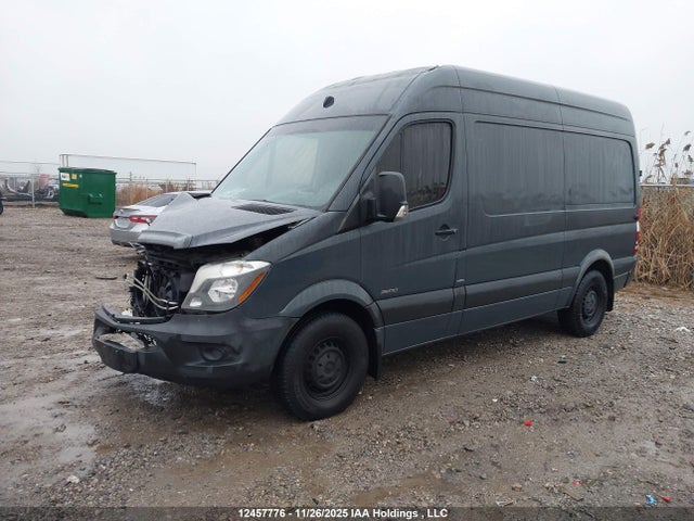 Mercedes-Benz Sprinter 2500 Standard Roof 2016 WD3BE7DD9GP291173 Image 2