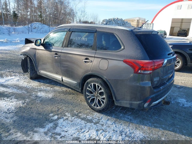 JA4AZ2A35GZ610555 Mitsubishi Outlander Es