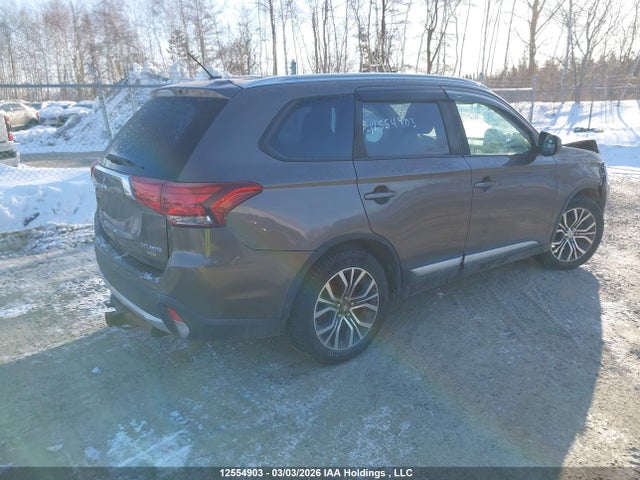 JA4AZ2A35GZ610555 Mitsubishi Outlander Es