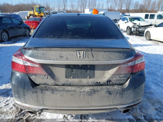 1HGCR3F90GA800121 Honda Accord Touring