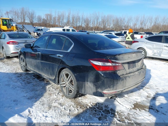 1HGCR3F90GA800121 Honda Accord Touring
