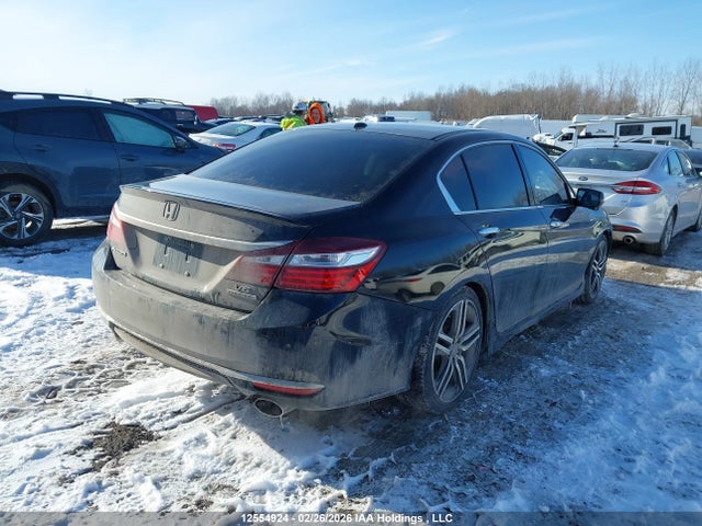 1HGCR3F90GA800121 Honda Accord Touring