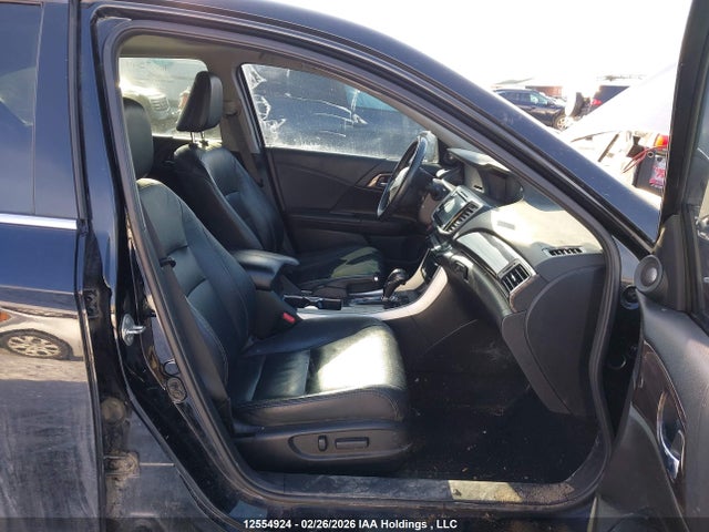 1HGCR3F90GA800121 Honda Accord Touring