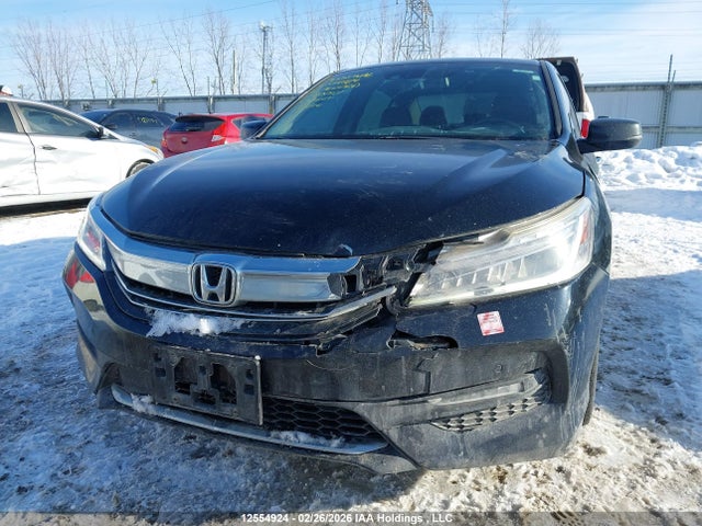 1HGCR3F90GA800121 Honda Accord Touring