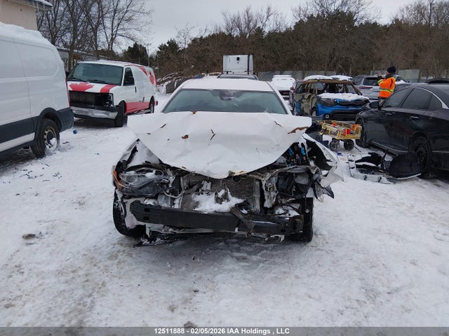 2T1BURHE4KC218498 Toyota COROLLA LE