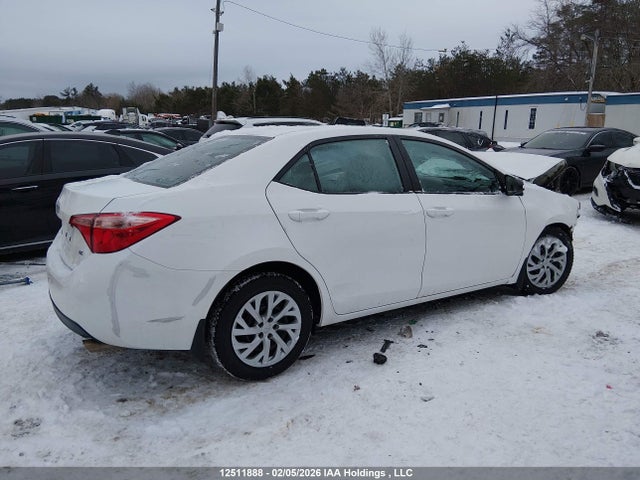2T1BURHE4KC218498 Toyota COROLLA LE