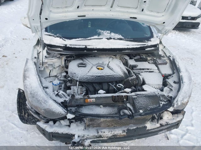 Продажа на аукционе авто 2015 Hyundai Elantra Gl, vin: 5NPDH4AE5FH627381, номер лота: 12520994
