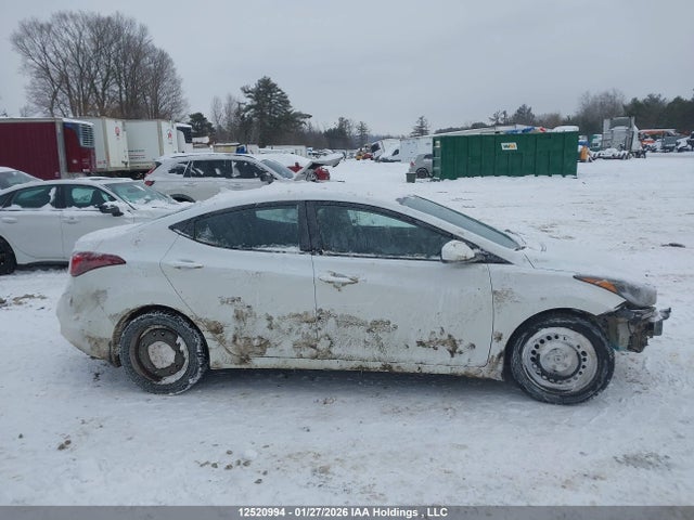 Продажа на аукционе авто 2015 Hyundai Elantra Gl, vin: 5NPDH4AE5FH627381, номер лота: 12520994