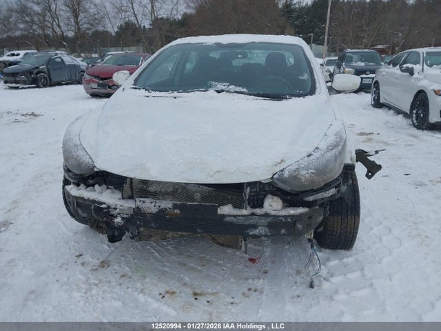 Продажа на аукционе авто 2015 Hyundai Elantra Gl, vin: 5NPDH4AE5FH627381, номер лота: 12520994