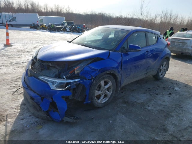 NMTKHMBX6JR065323 Toyota C-HR
