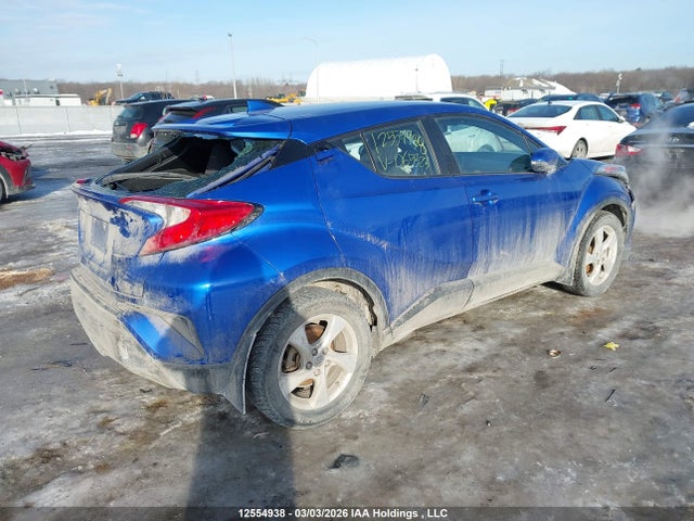 NMTKHMBX6JR065323 Toyota C-HR
