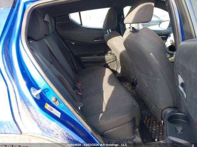 NMTKHMBX6JR065323 Toyota C-HR