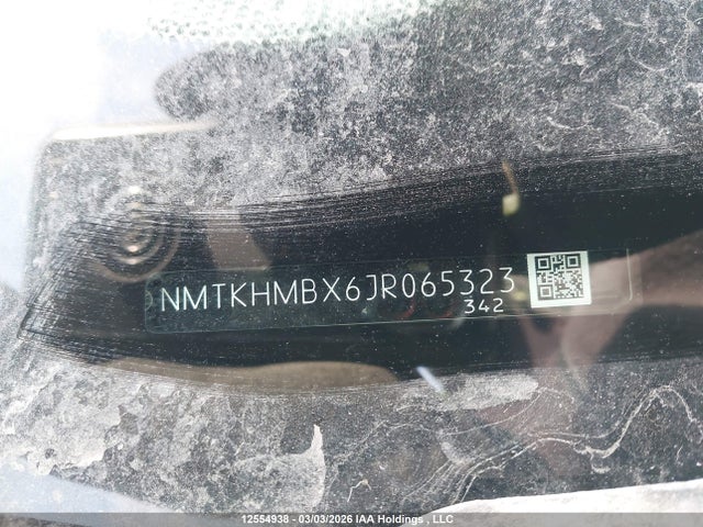 NMTKHMBX6JR065323 Toyota C-HR