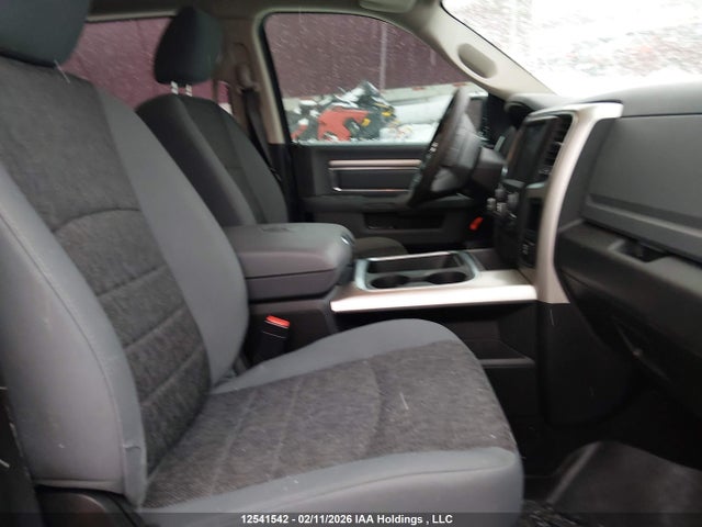1C6RR7LT9HS571327 RAM 1500 Slt