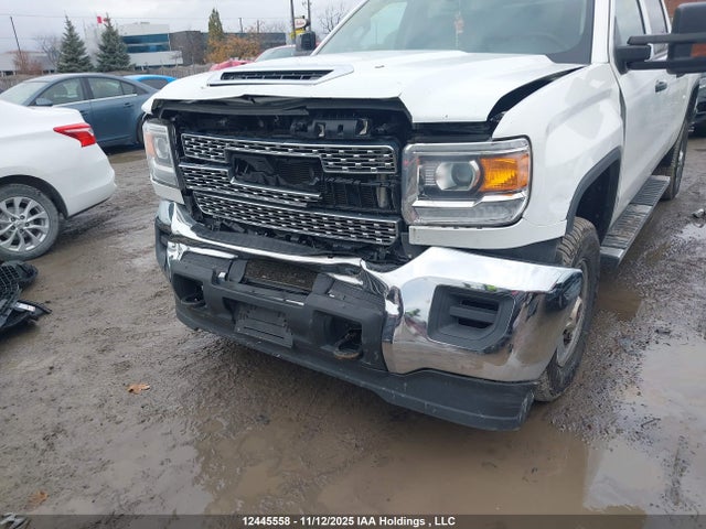1GT12REY2JF185992 GMC SIERRA 2500HD